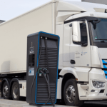 VDI et VDE demandent plus de points de charge et de stations H2 pour les camions - electrive.net